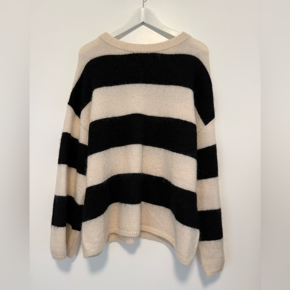 H&M Black and Cream Striped Sweater